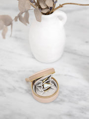 Stackers Oyster Travel smykkeskrin - Blush/Guld