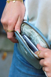 Hindbag Bill telefontaske - Sage Green