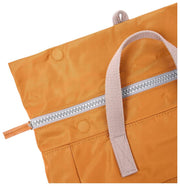 Roka Canfield B Medium genbrugsnylon rygsæk - Biscuit Brun