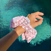 Moon Nude Strawberry Scrunchie - Pink/Rød
