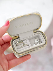 Stackers Petite Zipped Travel smykkeskrin - Havregryn
