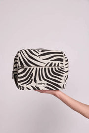 Hindbag Alix Extra Large Toilettaske - Ecru Zebra