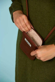 Hindbag Bill Telefontaske - Chokoladebrun