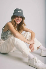 Hindbag Bob Bucket Hat - Denim grå