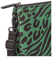 Roka Carnaby XL Genbrugt Canvas Crossbody-taske - Blandet Artiskokgrøn