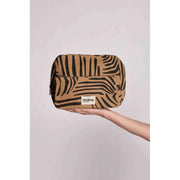 Hindbag Alix Extra Large Toilettaske - Cinnamon Zebra Brown