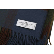 Locharron of Scotland grænser til MacLeod of Harris Antik lammeuldstæppe - Navy/Mørkegrøn