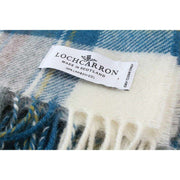 Locarron of Scotland Borders Stewart-kjole lammeuldstæppe - blå/creme
