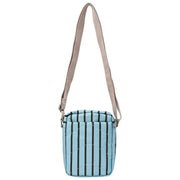 Roka Bond genbrugt lærreds crossbody taske - blå stribe