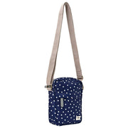Roka Bond genbrugslærred Crossbody taske - Navy Polka Dot