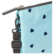 Roka Carnaby XL Genbrugt Canvas Crossbody Taske - Blå/Blå Hjerter