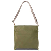 Roka Kennington B Medium genanvendt nylon crossbody taske - purløgsgrøn