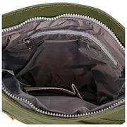 Roka Kennington B Medium genanvendt nylon crossbody taske - purløgsgrøn